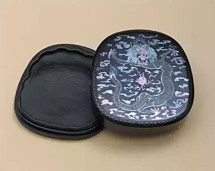 故宫博物院藏乾隆御用朱批砚,故宫博物院藏乾隆御用朱批紫砂砚