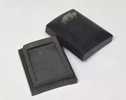 故宫博物院藏乾隆御用朱批砚,故宫博物院藏乾隆御用朱批紫砂砚