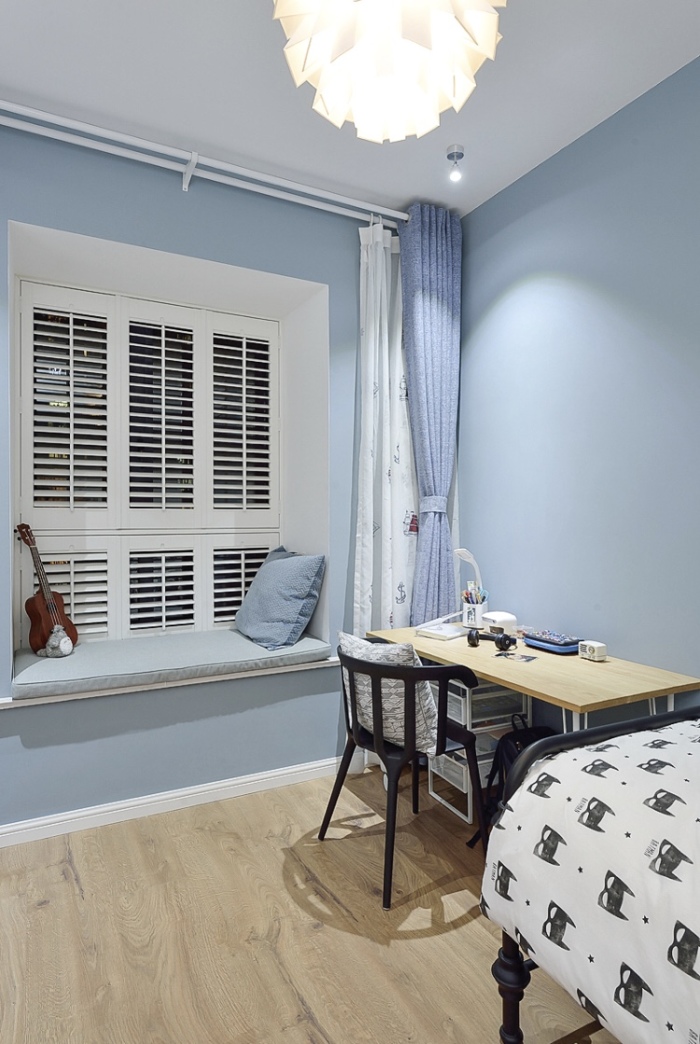 朋友新家第一次登门送点什么呢,阳台百叶门效果图大全