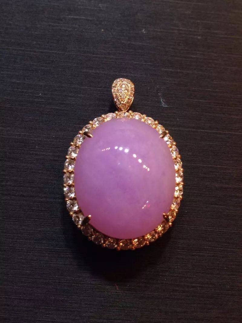 紫罗兰翡翠紫为贵,翡翠紫为贵黄为尊