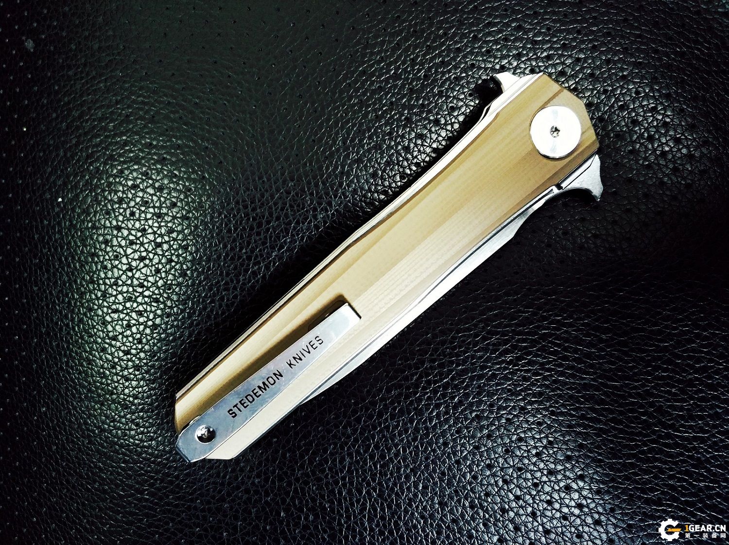 有没有一款双刃刀具，既是*刀折**，又能兼具捅刺和切削的优点呢？