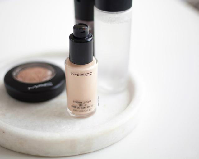 有没有很好用的粉底液色号,有没有显白的不脱妆的粉底液