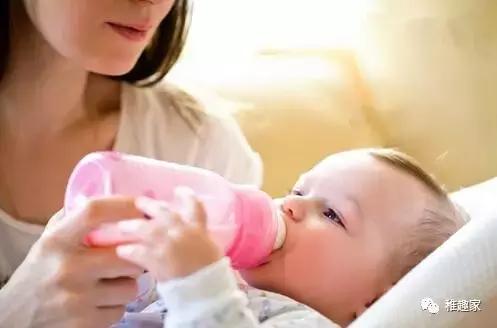 母乳不足怎么给宝宝吃奶,母乳奶不通怎么回事