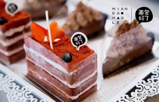 开面包烘焙加盟店,加盟烘焙店的赚钱技巧