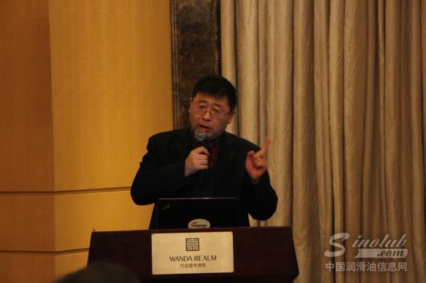 “奋斗不懈锐变不止”——龙润集团年会暨核心经销商会议盛大举行