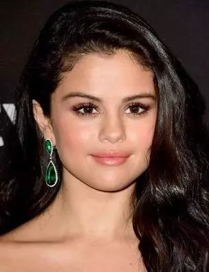 没有晚礼服参加聚会怎么办,年会着装最全攻略年会你穿对了吗