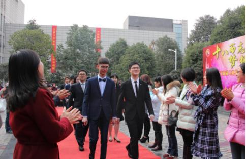 纯正石室血统8大逆天实力不得不服！她是公办新贵石室天府