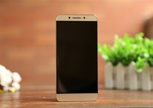 乐视手机突然不能播放视频了,乐视手机现在还能用吗