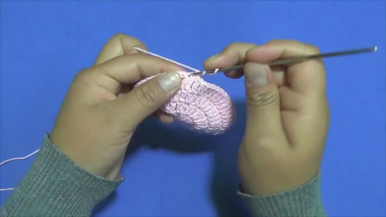 钩织DIY，教你如何利用毛线针织编织一顶可爱的帽子，简单易学