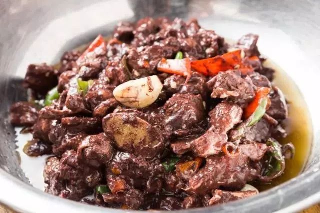 湖南菜馆有什么特色美食,湖南一家饭店