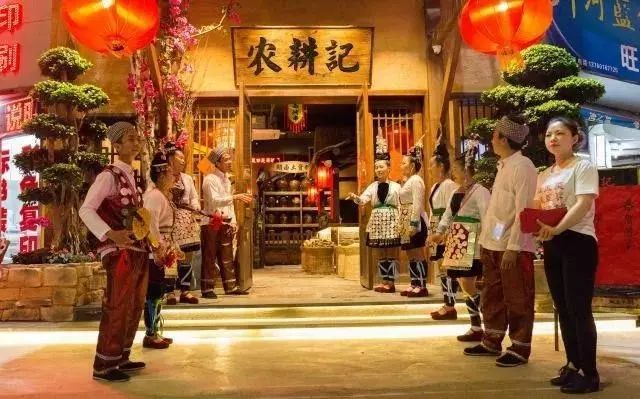 湖南菜馆有什么特色美食,湖南一家饭店