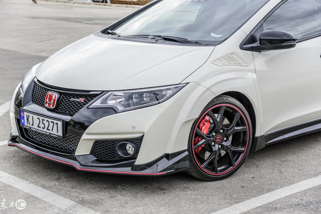 神车本田思域是如何炼成的,本田一代神车思域的驾驶感受