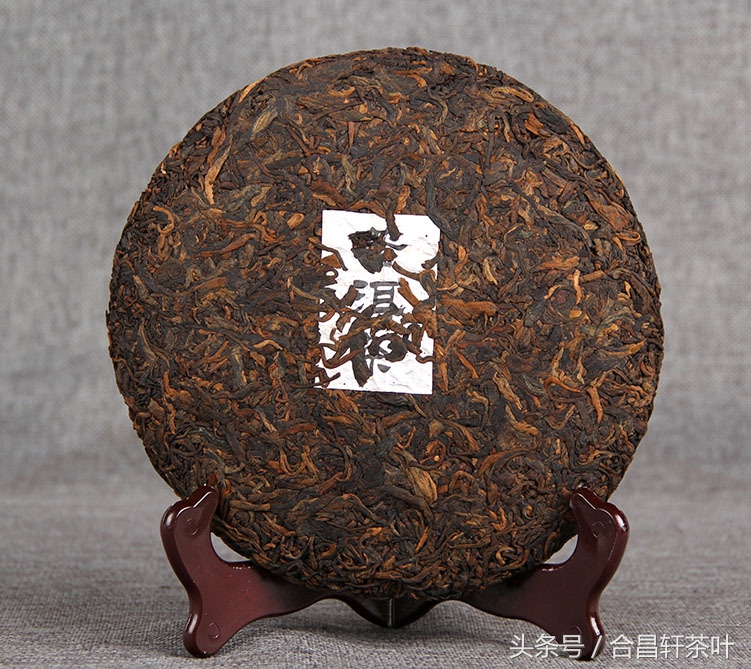 什么样的冰岛茶饼值得收藏,老班章茶饼是什么茶