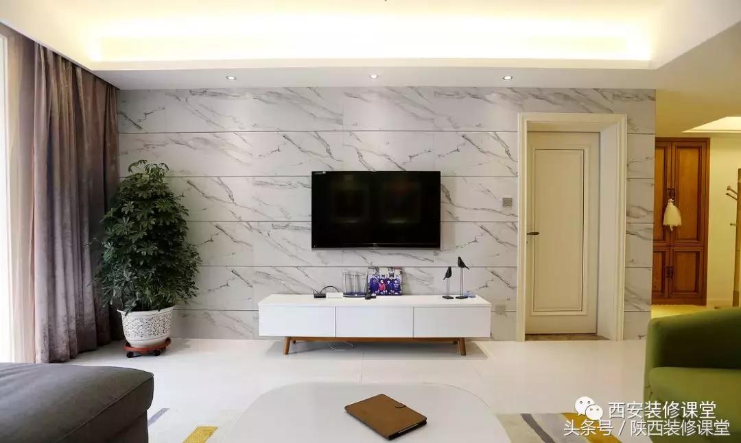 电视墙有门怎么处理,电视墙有门怎么办好