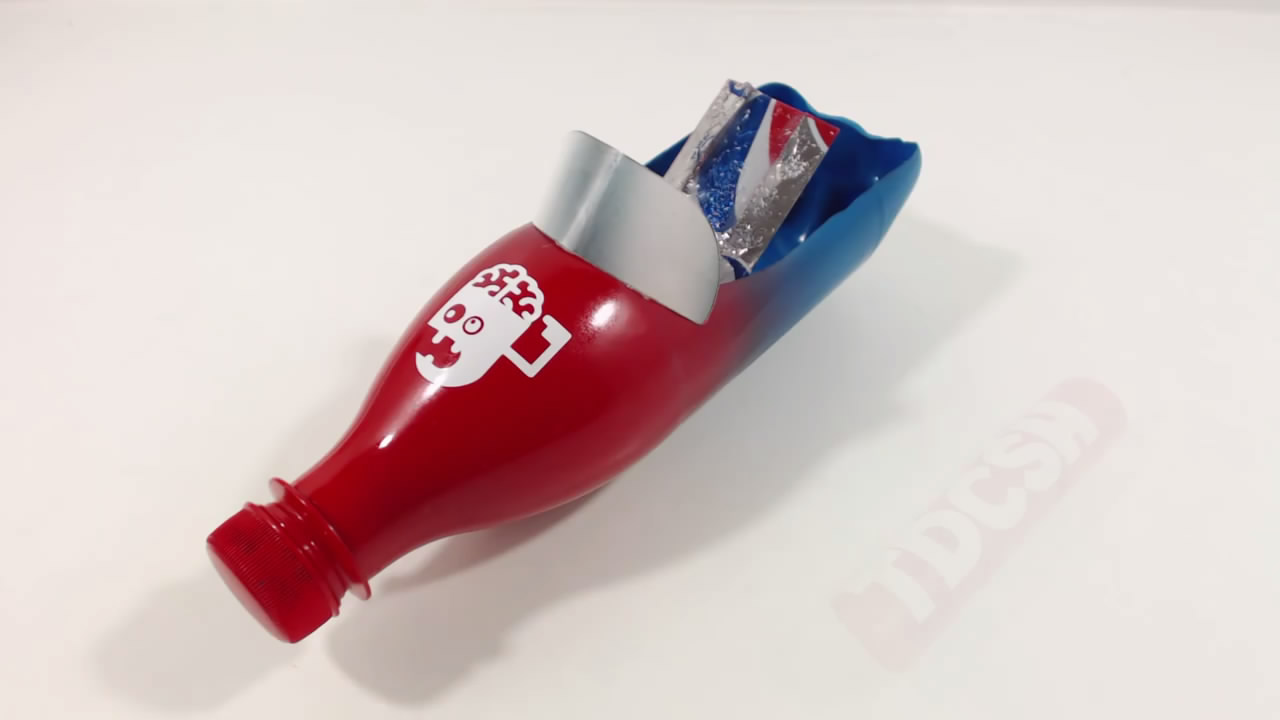 易拉罐和塑料瓶制作船,怎么把易拉罐改成遥控快艇