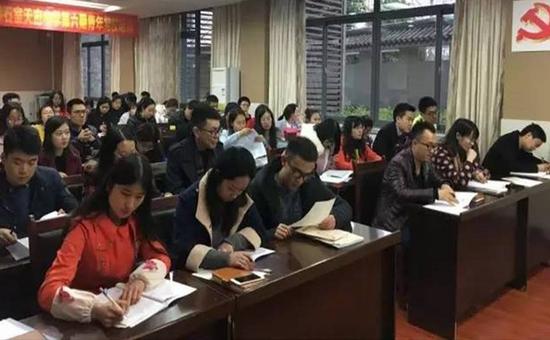 纯正石室血统8大逆天实力不得不服！她是公办新贵石室天府