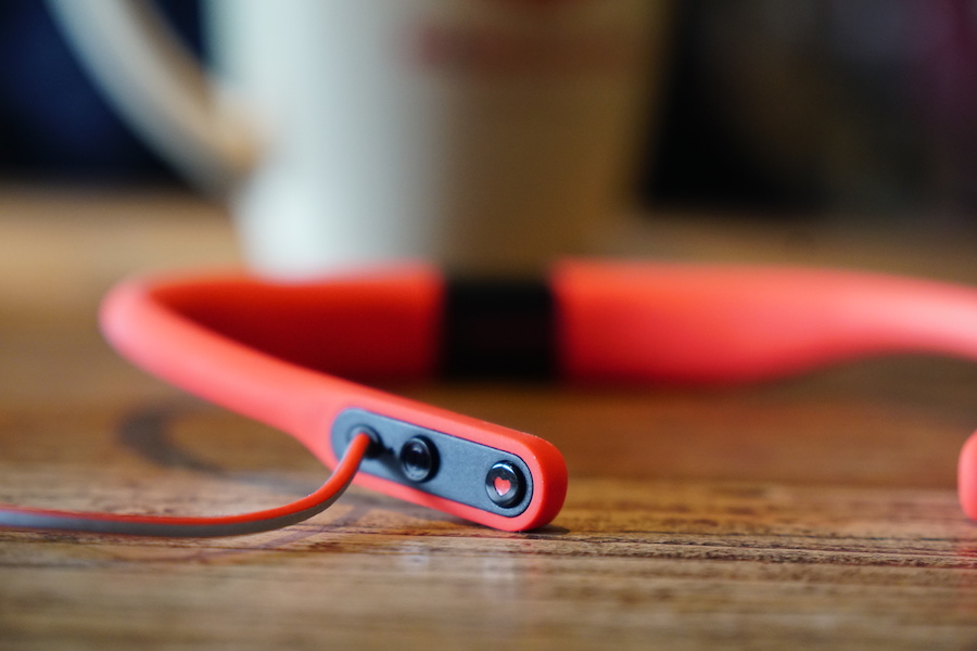 好看又实用的挂脖式蓝牙耳机,当配饰的蓝牙耳机