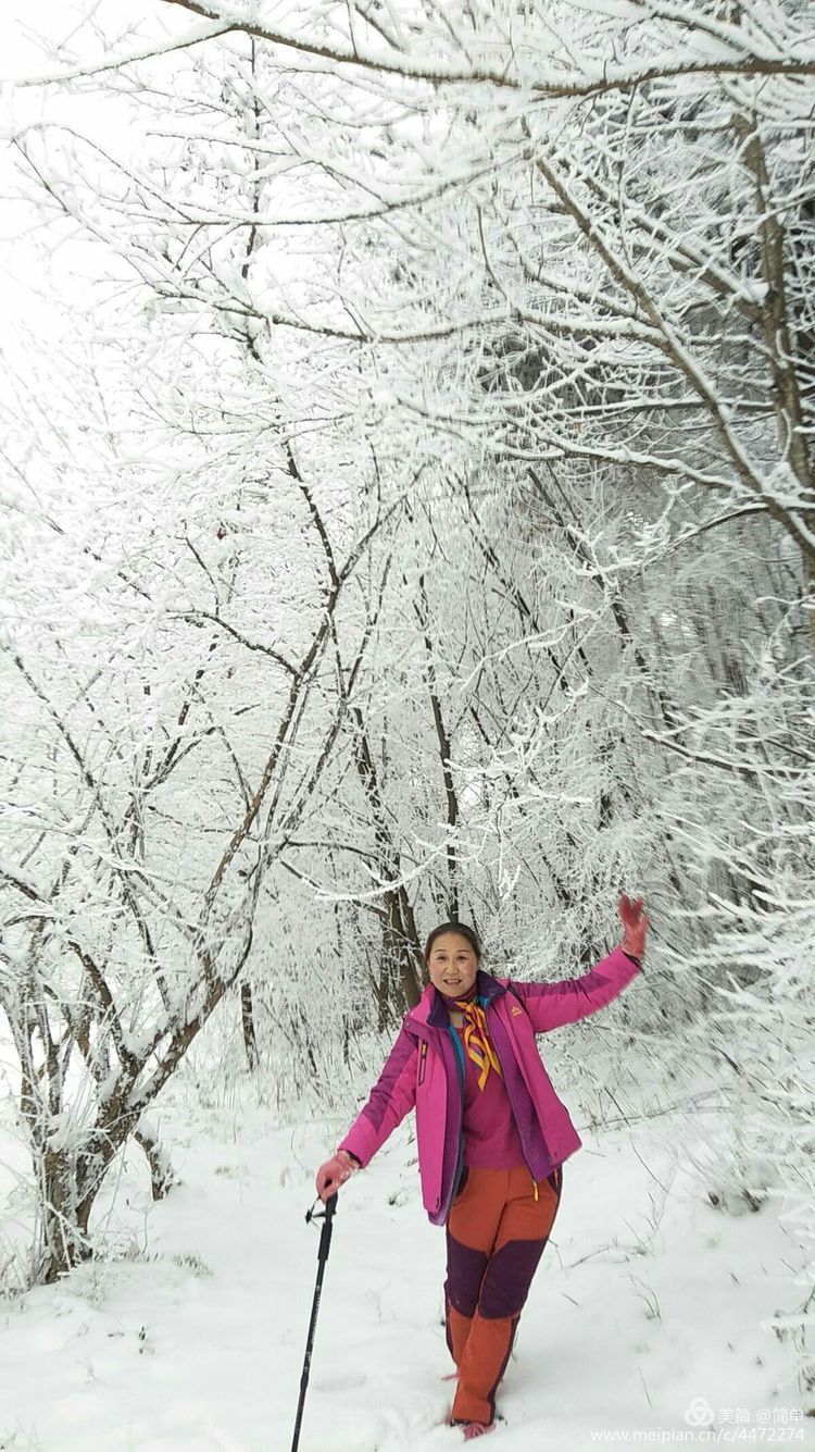 天池长白山雪岭,雨天天池山