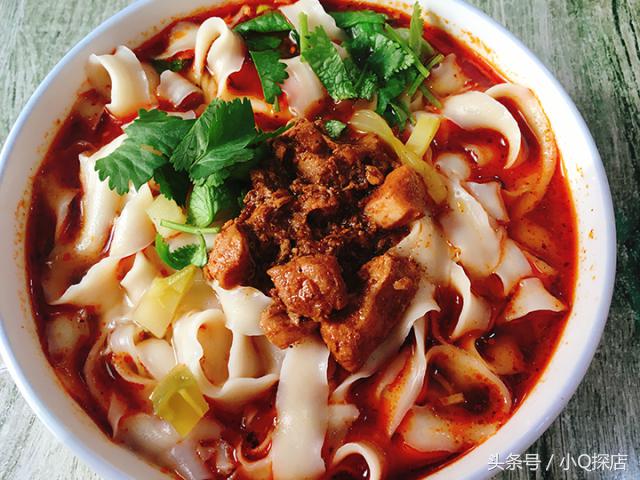 新绛铁蛋鸡汤刀削面,运城刀削面老字号