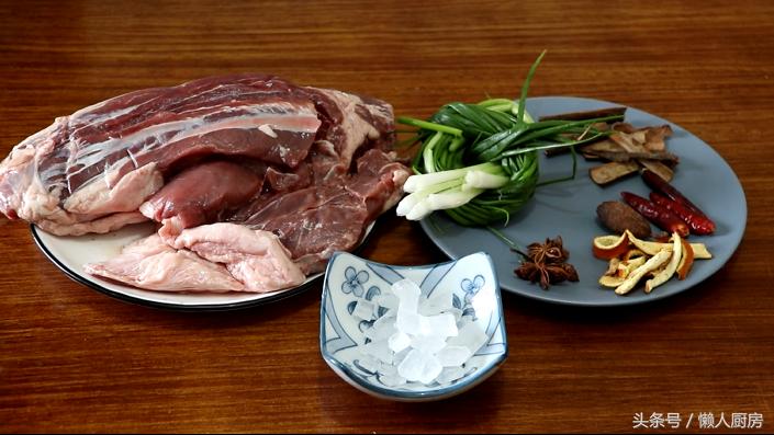自己在家做酱牛肉怎么做最好吃,过年在家酱牛肉做法简单