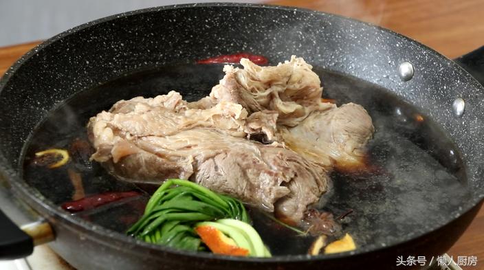自己在家做酱牛肉怎么做最好吃,过年在家酱牛肉做法简单