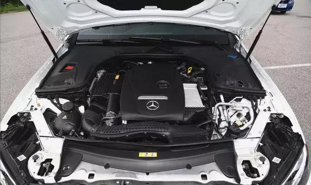 2018款奔驰e200价格多少,2022款奔驰e200值得入手吗