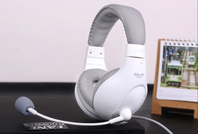 电教耳机要用专业的！助攻听力满分