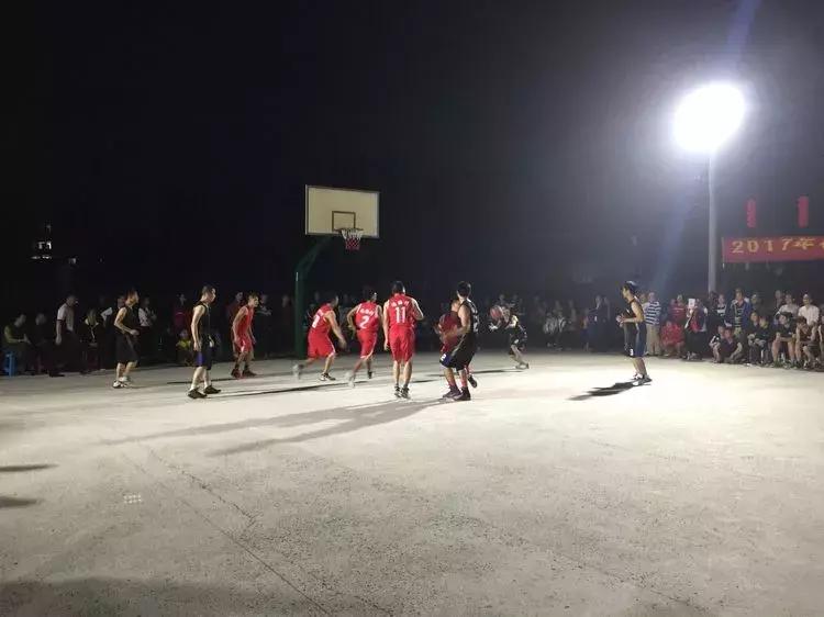 杨梅桥村篮球赛直播,迎春杯男子篮球赛隆重举行