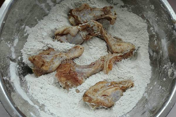 肯德基正宗脆皮鸡腿做法视频,肯德基的秘制鸡腿做法