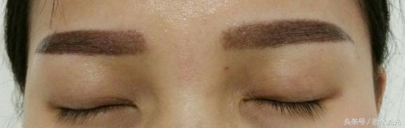 绣眉第二次补眉还掉痂吗,绣眉10天了眉毛痒