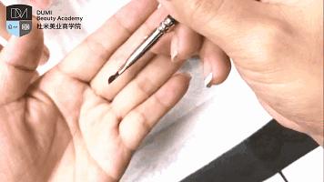 美甲灯会把脸照黑吗,美甲灯会把脸照出斑吗