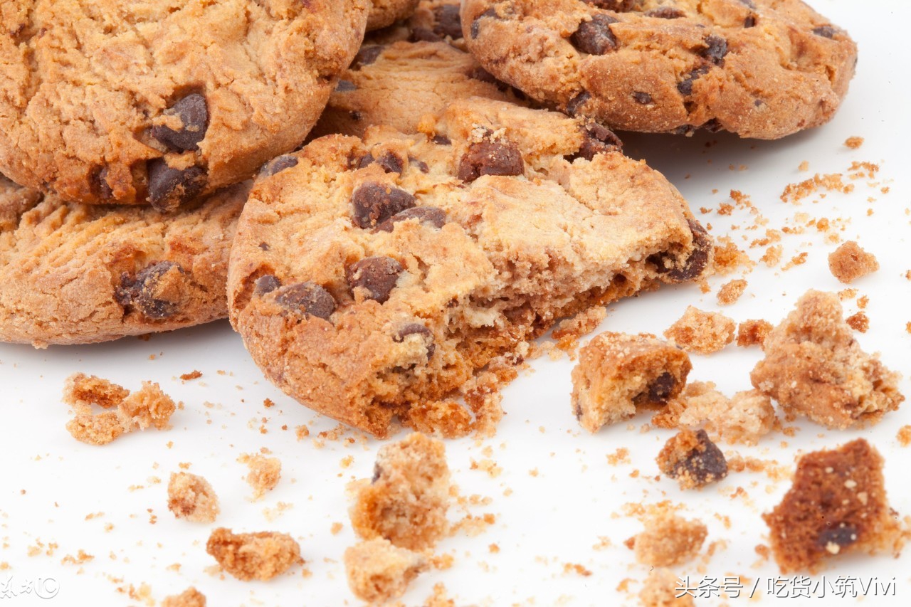 烘焙饼干方法,饼干受潮用烤箱怎么变脆