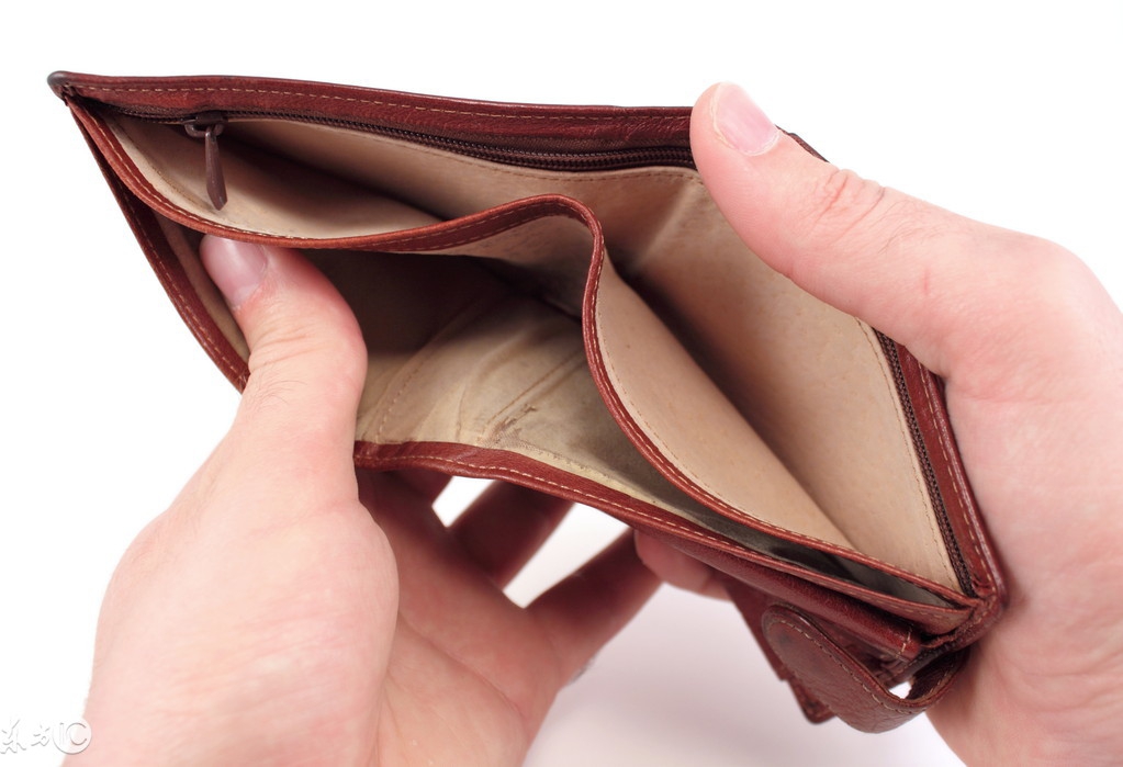 选什么样的钱包能守财,用怎么样的钱包不会漏财