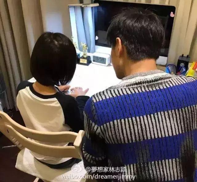 2018别养蛙了!身边的人都变潮爸潮妈了,我可能是个假的90后……