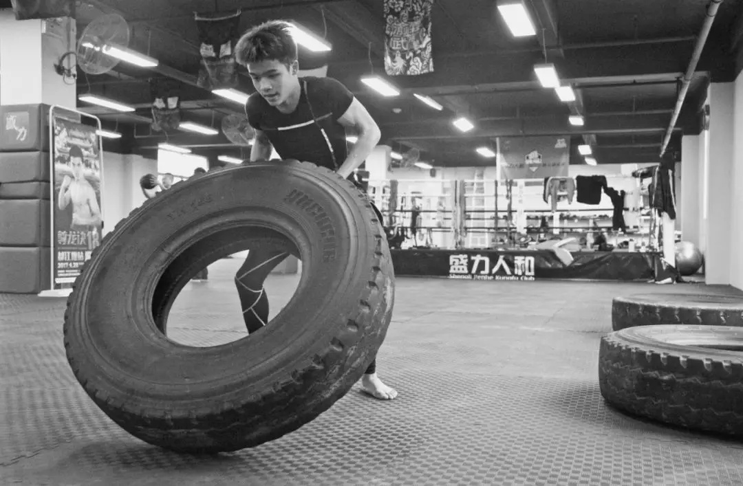 中国青少年拳手vs外国小将,现在最能打的拳手是谁