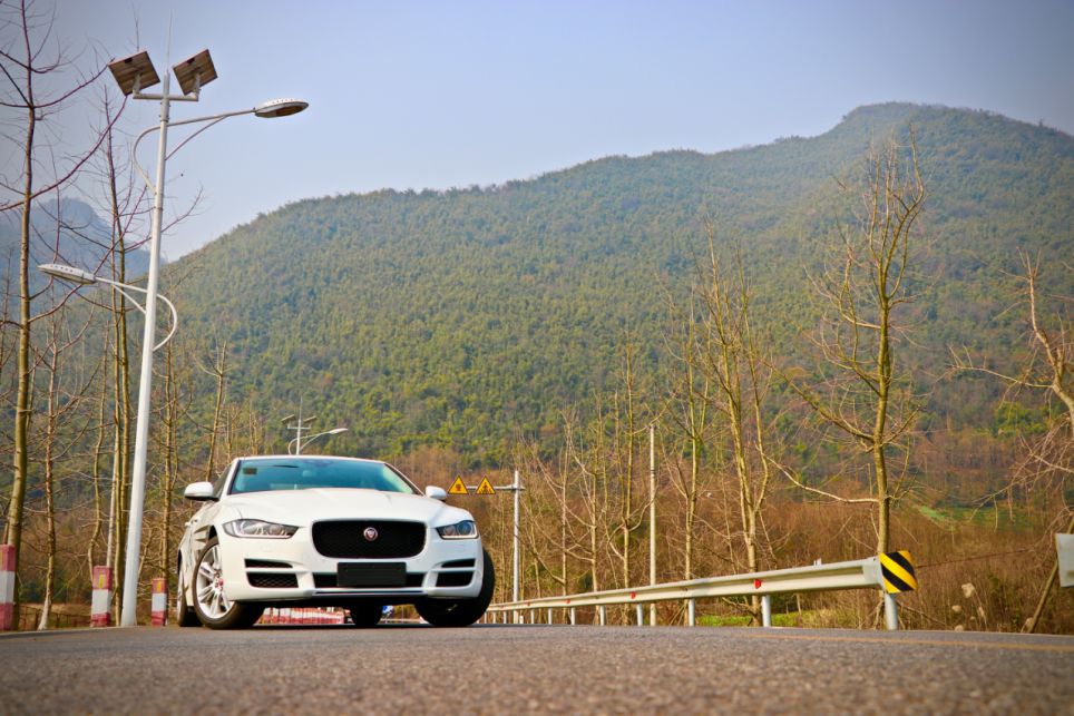 第一视角试驾新款捷豹xel,捷豹xel试驾第一视角低配版