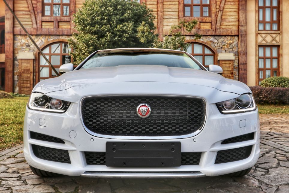 第一视角试驾新款捷豹xel,捷豹xel试驾第一视角低配版