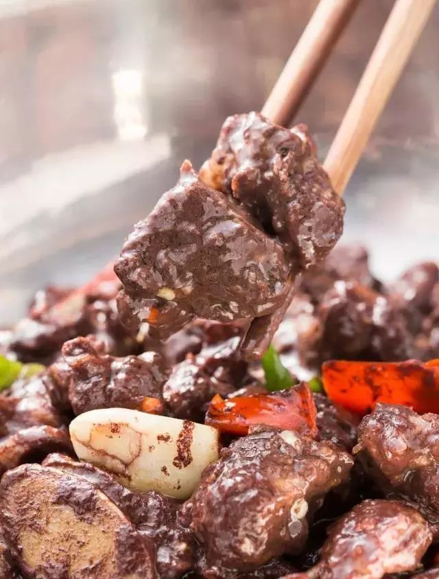 湖南菜馆有什么特色美食,湖南一家饭店