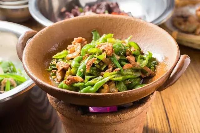 湖南菜馆有什么特色美食,湖南一家饭店