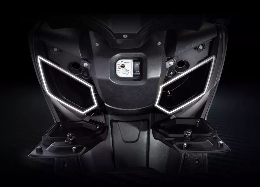 时尚踏板摩托车,踏板摩托车黑色时尚