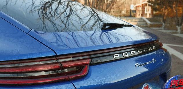 23款panamera4s行政加长版街拍,试驾保时捷panamera4行政加长版