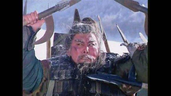 三国里有名的关羽战黄忠,三国第一个斩将的黄忠