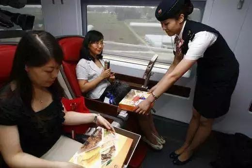 铁路迎来节前售票高峰,春运铁路客流高峰是哪几天