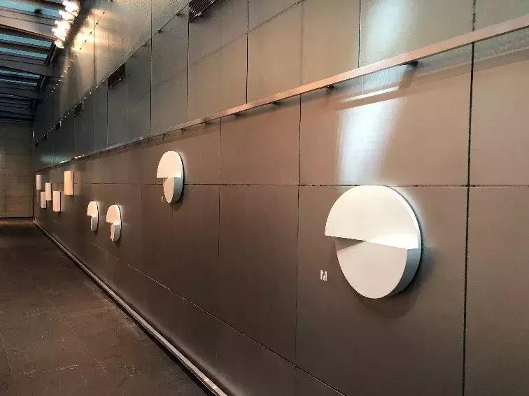 婕父2003,婕父涓浗2018