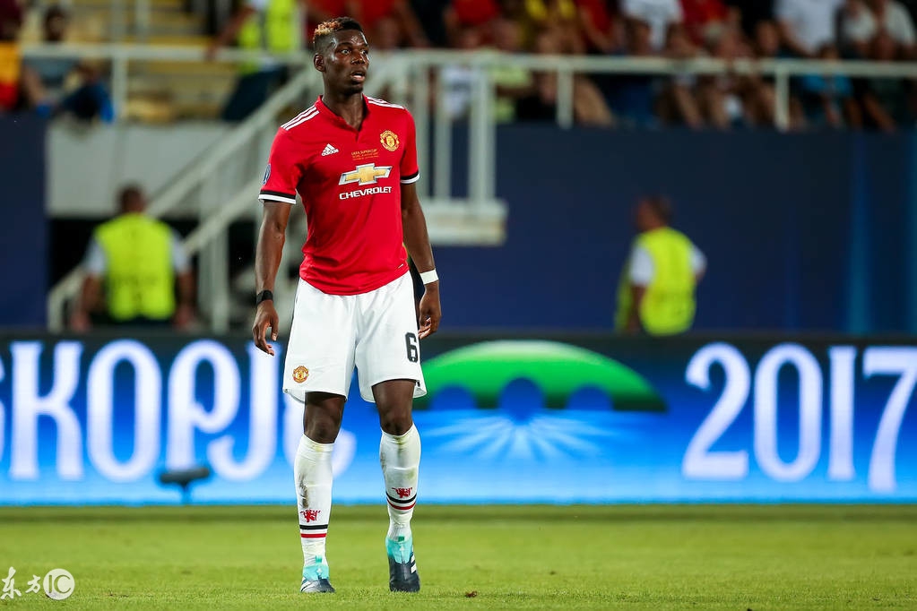 被乱拳打死!曼联中场老驴拉磨,双后腰穆帅必须砍掉一人