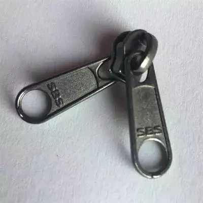 仅凭3毛钱的拉链撬动50亿大生意，一位流水线普通工人的逆袭史