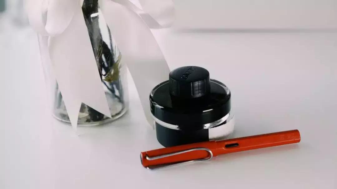 快到情人节你准备好礼物了吗,情人节就要到了你选好礼物了吗