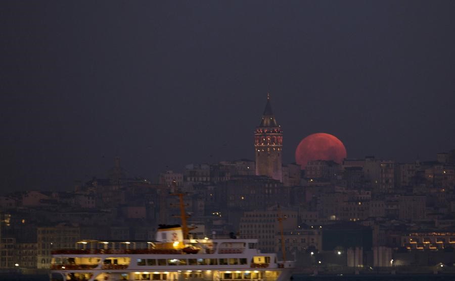 蓝血月出现意味着什么,超级蓝血月视频