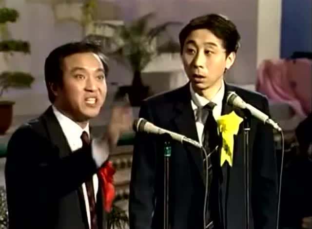 与赵本山齐名的小品艺术家,牛群和冯巩成名