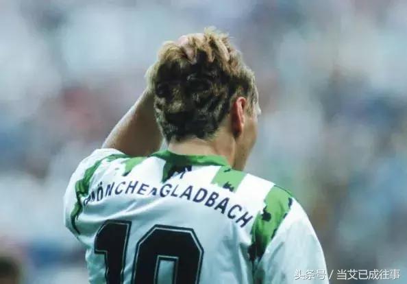 盘点足球运动员的奇葩发型,洗剪吹加个造型